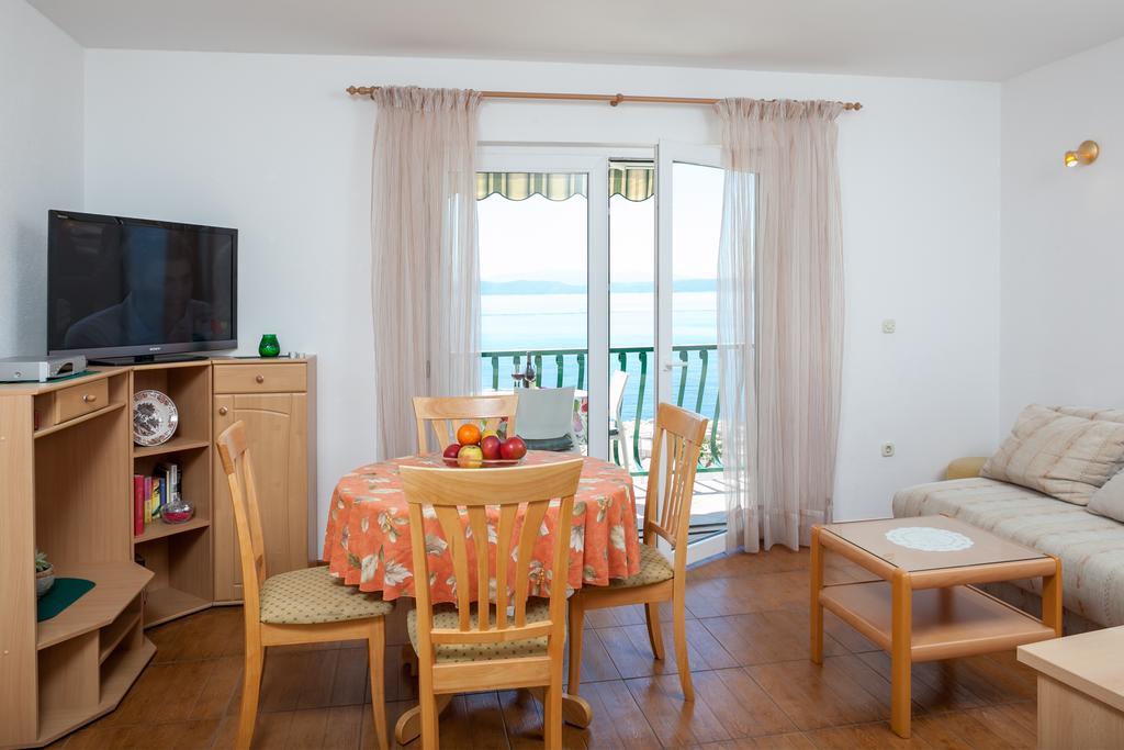 Apartments Waterfront Ivan Podgora Ruang foto