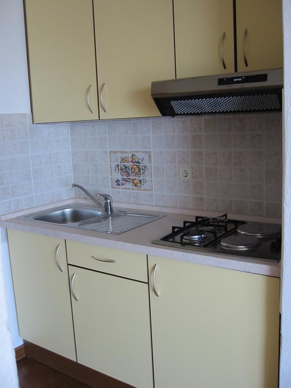 Apartments Waterfront Ivan Podgora Ruang foto