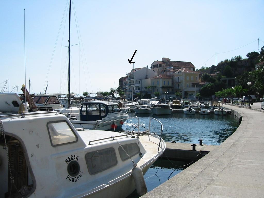 Apartments Waterfront Ivan Podgora Ruang foto